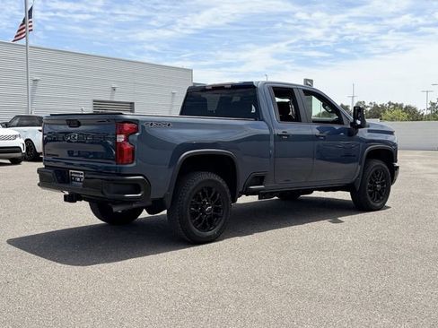 Used 2026 Chevrolet Silverado 2500 Custom w/ Custom Convenience Package AWD/4WD image 5