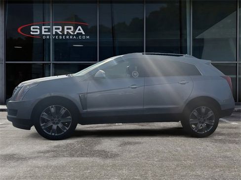 Used 2015 Cadillac SRX Luxury w/ Trailering Package image 2
