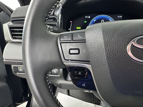 Used 2025 Toyota Camry XSE image 24