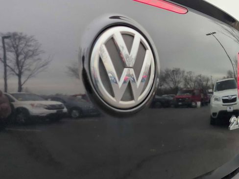 Used 2013 Volkswagen Eos Lux image 12