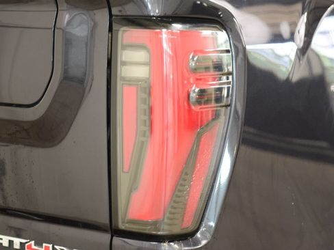 Used 2024 GMC Sierra 2500 AT4X AWD/4WD image 23