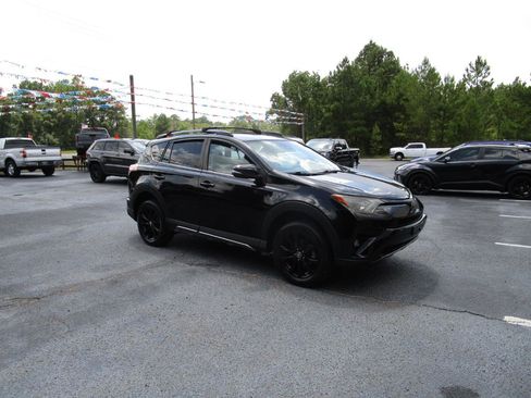 Used 2018 Toyota RAV4 Adventure AWD/4WD image 5