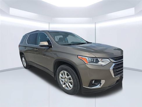 Used 2020 Chevrolet Traverse LT FWD image 9