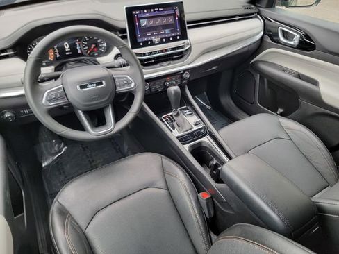 Certified 2023 Jeep Compass Limited w/ Elite Group AWD/4WD image 38