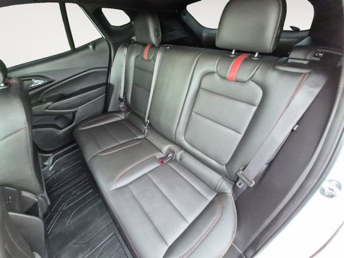 Used 2025 Chevrolet Trax RS w/ Driver Confidence Package image 22