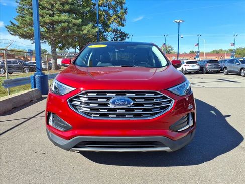 Certified 2022 Ford Edge SEL w/ Convenience Package image 2