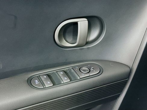 New 2026 Hyundai Ioniq 5 SEL image 19