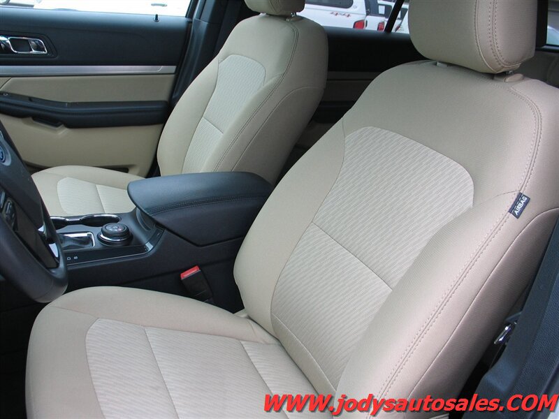 Used 2017 Ford Explorer 4WD image 5