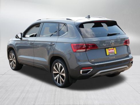 Used 2023 Volkswagen Taos SE AWD/4WD image 5
