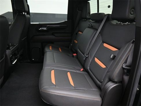 Used 2023 GMC Sierra 1500 AT4 w/ Technology Package image 11