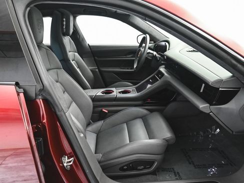 Used 2021 Porsche Taycan RWD image 37