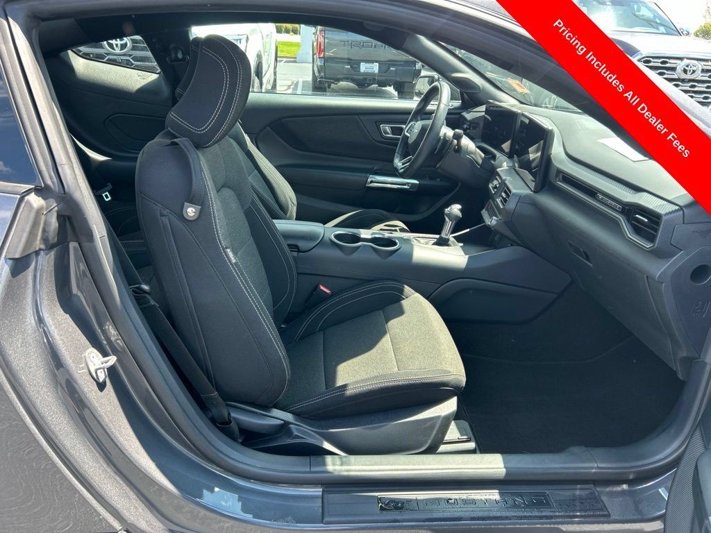 Used 2024 Ford Mustang GT RWD image 18