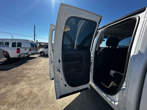 Used 2004 Dodge Ram 3500 Truck SLT w/ Trailer Tow Group image 53