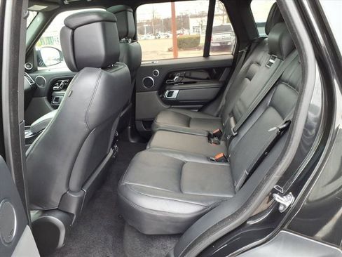 Used 2019 Land Rover Range Rover HSE image 12