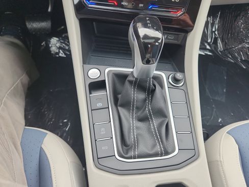 New 2025 Volkswagen Jetta SE image 16