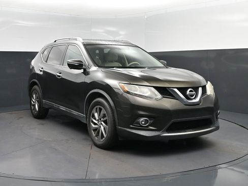 Used 2014 Nissan Rogue SL w/ SL Premium Package FWD image 9