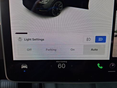 Used 2021 Tesla Model Y Long Range AWD/4WD image 27