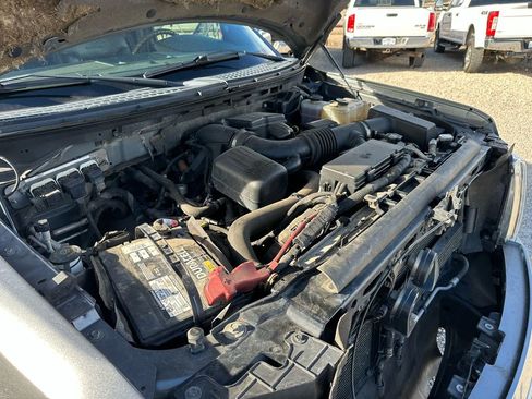 Used 2010 Ford F150 Platinum image 44