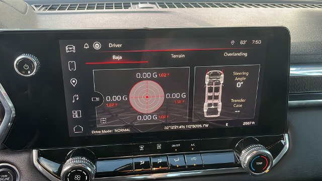 Used 2025 GMC Canyon Elevation RWD image 11