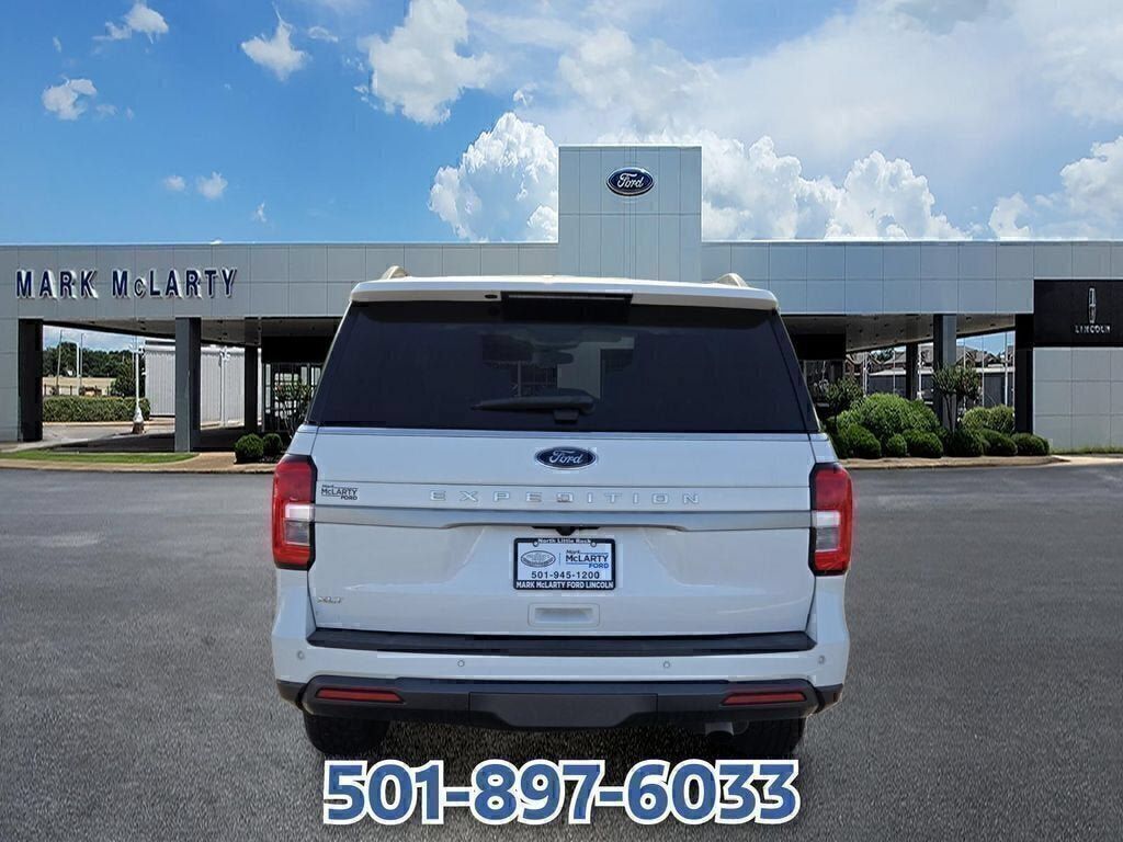 Used 2023 Ford Expedition XLT RWD image 4