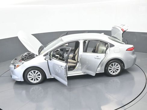 Used 2024 Toyota Corolla LE w/ LE Convenience Package image 54