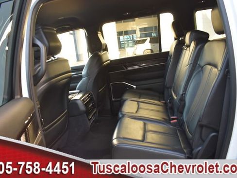 Used 2024 Jeep Wagoneer 4WD image 24