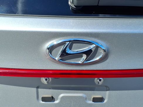 Certified 2023 Hyundai Santa Fe SEL w/ Premium Package AWD/4WD image 15