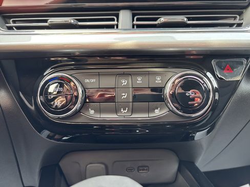 New 2026 Chevrolet Trax LT image 17