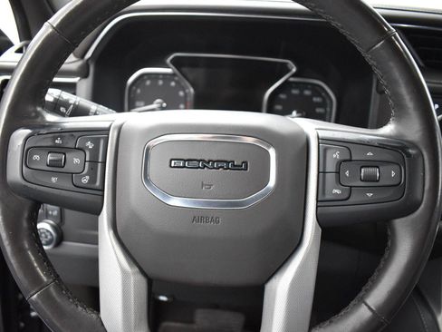 Used 2021 GMC Yukon XL Denali w/ Denali Premium Package AWD/4WD image 19