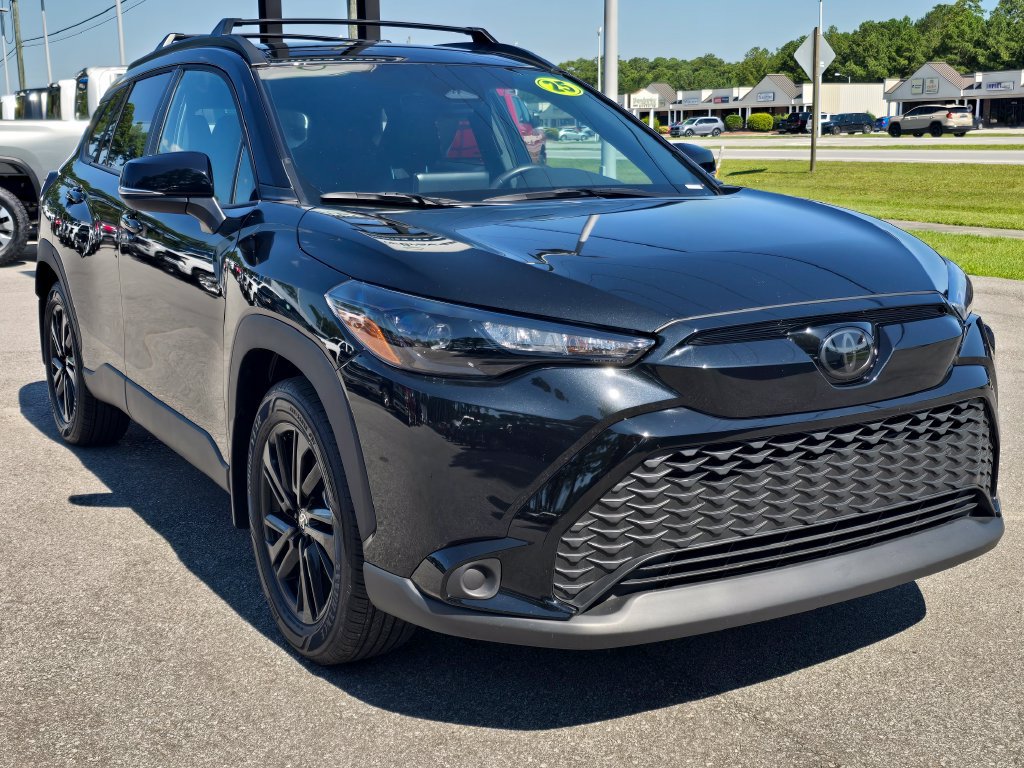 Used 2025 Toyota Corolla Cross AWD Hybrid image 7