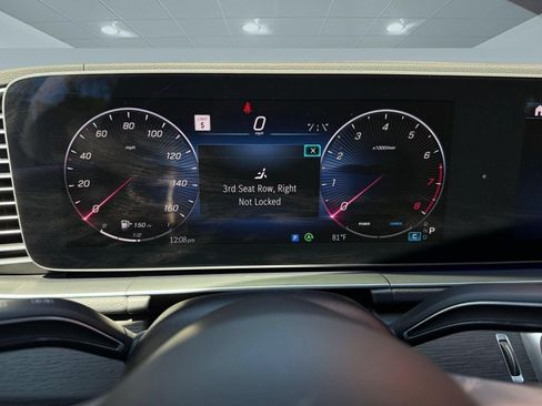 Used 2024 Mercedes-Benz GLS 450 4MATIC image 20
