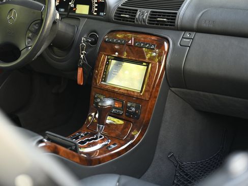 Used 2003 Mercedes-Benz CL 55 AMG image 19