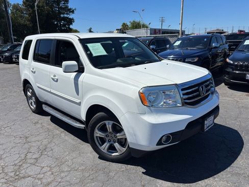Used 2015 Honda Pilot EX image 2