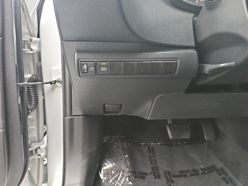 Used 2023 Toyota Corolla LE FWD image 25