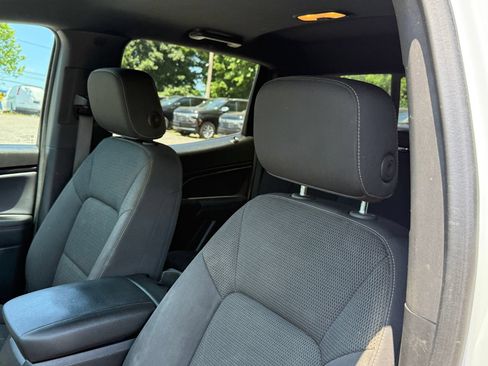 Certified 2024 Chevrolet Colorado LT w/ LT Convenience Package RWD image 15