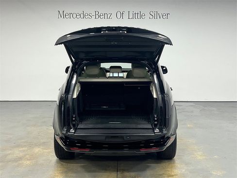 Used 2023 Land Rover Range Rover SE image 5