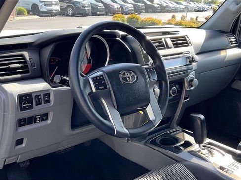 Used 2011 Toyota 4Runner SR5 w/ Convenience Pkg RWD image 14