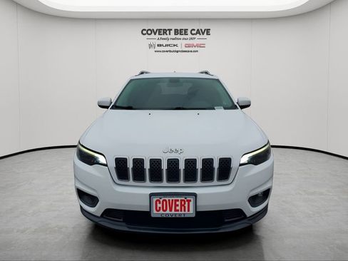 Used 2019 Jeep Cherokee Latitude w/ Popular Appearance Group image 2