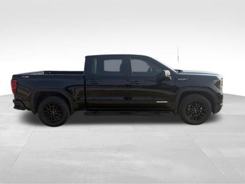 Used 2022 GMC Sierra 1500 Elevation w/ X31 Off-Road Package AWD/4WD image 2