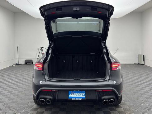 Used 2022 Porsche Macan S AWD/4WD image 9