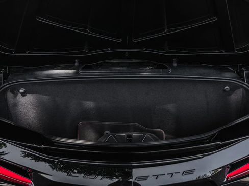 Used 2022 Chevrolet Corvette Stingray Premium Conv w/ Z51 Performance Package RWD image 24