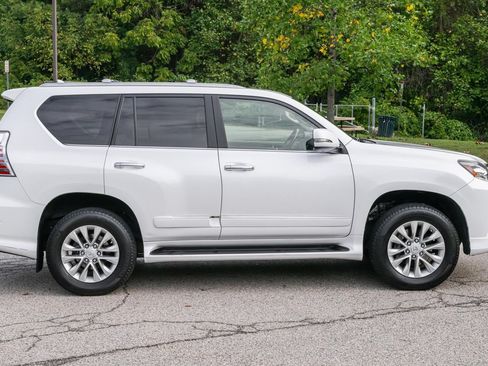 Used 2015 Lexus GX 460 Luxury AWD/4WD image 10