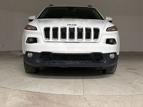 Used 2018 Jeep Cherokee Latitude image 13