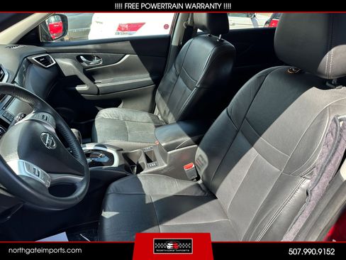 Used 2015 Nissan Rogue SL image 18