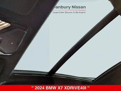 Used 2024 BMW X7 xDrive40i w/ M Sport Package AWD/4WD image 28