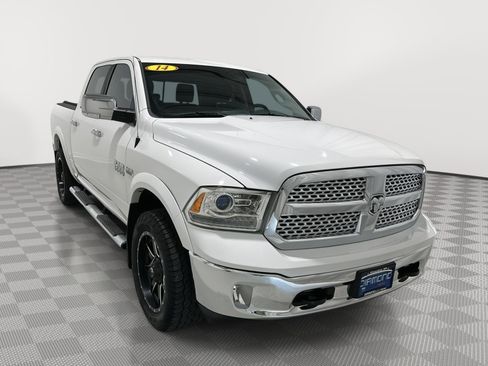 Used 2014 RAM 1500 Laramie w/ Convenience Group AWD/4WD image 7