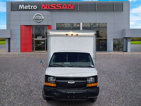 Used 2006 Chevrolet Express 3500 image 2
