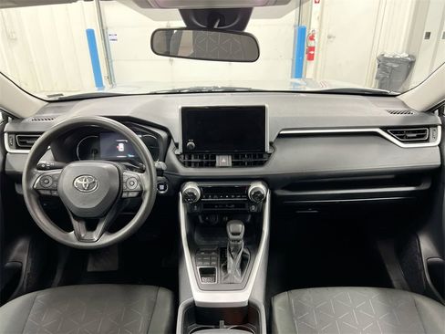 Used 2024 Toyota RAV4 XLE image 10