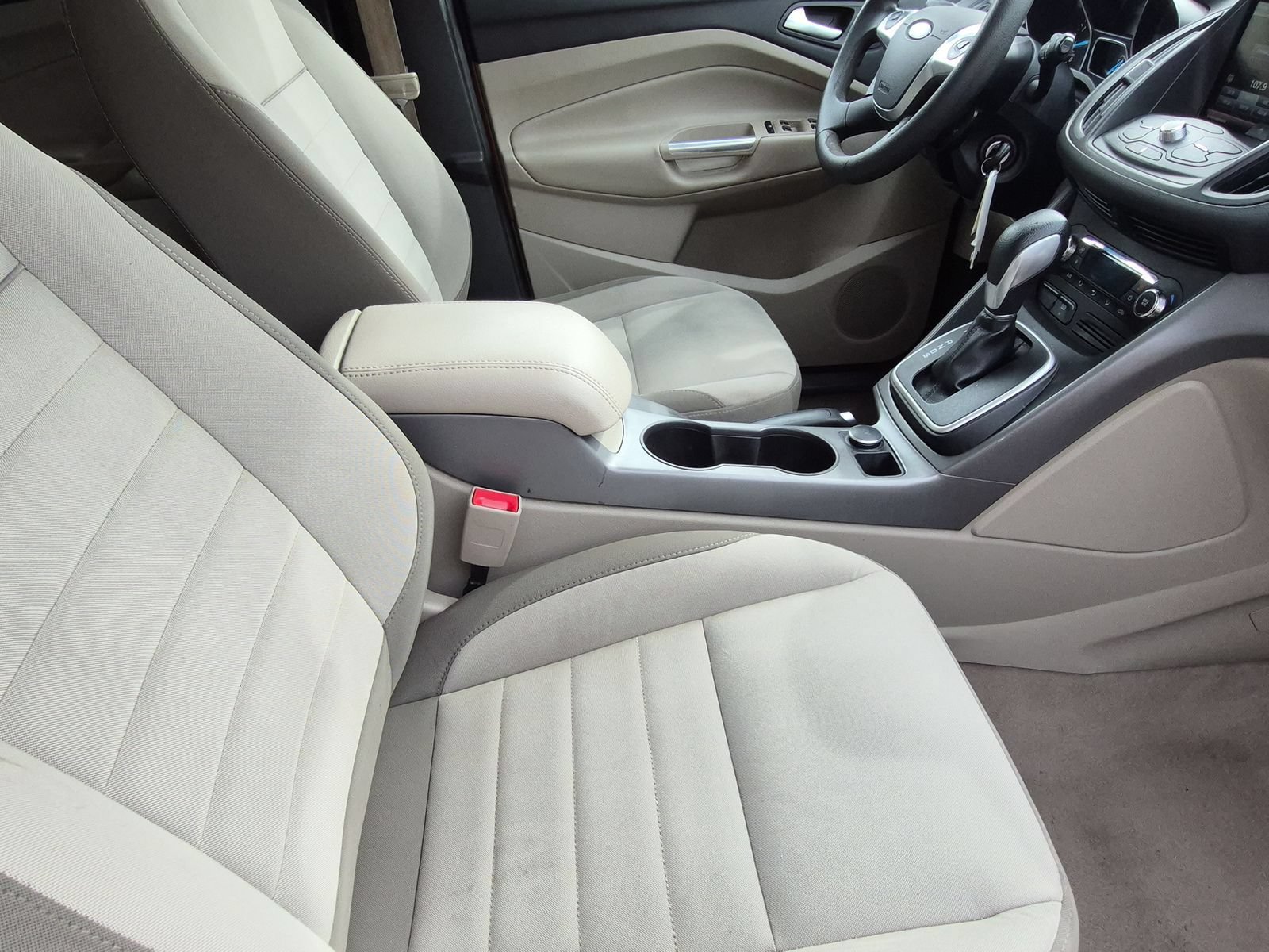 Used 2014 Ford Escape SE w/ Equipment Group 201A FWD image 21