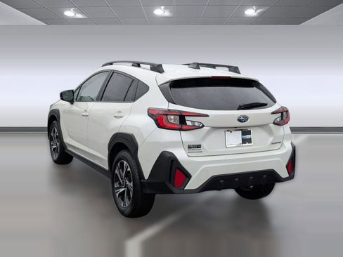 Used 2024 Subaru Crosstrek 2.0i Premium image 3